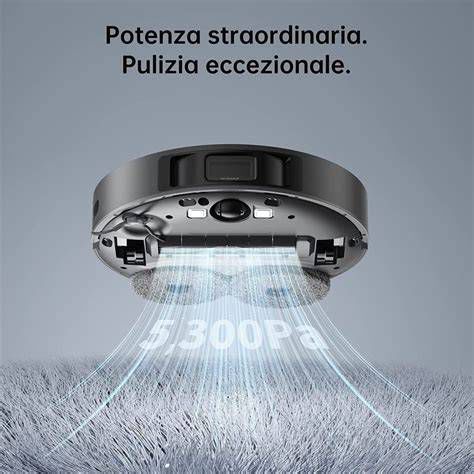 Robot aspirapolvere bloccato su un ostacolo