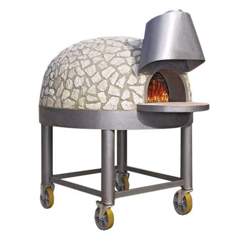 Forno a legna mobile su ruote