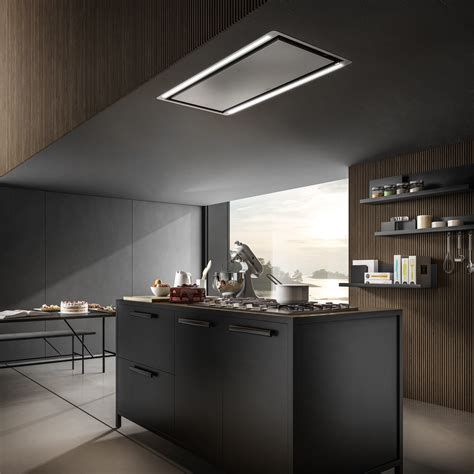 Cappa Elica Hilight-X installata a soffitto in una cucina moderna
