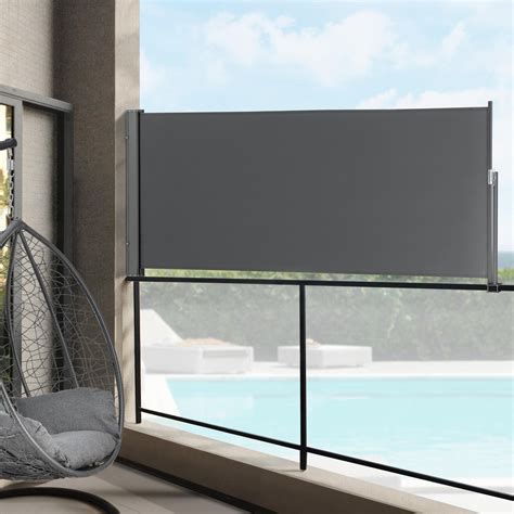 Esempio di paravento per balcone