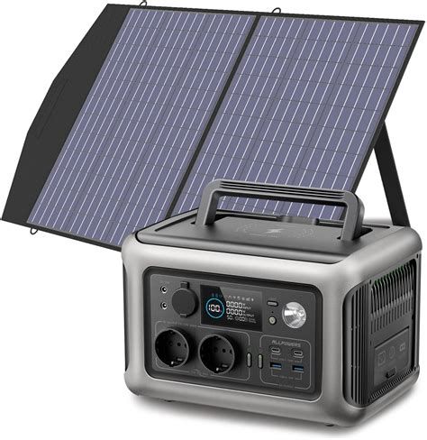 Generatore solare portatile in funzione con macchina da caffè